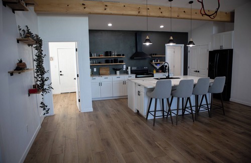 Ozark House | Spacious 5-bedroom house in beautiful Ozark