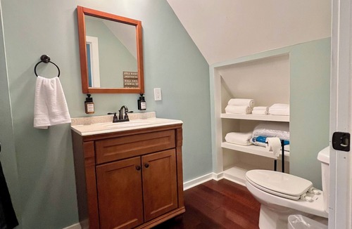 Mount Juliet Cabin | Spacious 5-bedroom lodge on 13 acres in Mt. Juliet near lake and Nashville