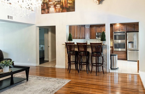 North San Antonio - SAT House | Spacious 5-bedroom vacation house w/POOL on GOLFCOURSE, by Airport