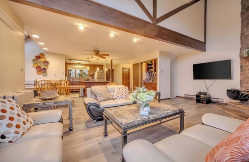 Village at Camelback House | Spacious 5-bedroom townhome walking distance from Slope