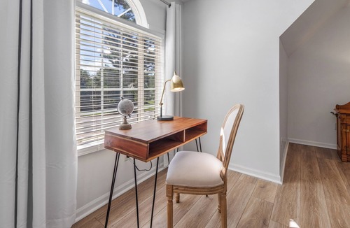 Berkeley House | Spacious 5-bedroom house with AC and WiFi in charming Williamsburg