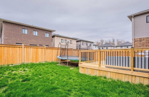 Kitchener Villa | Spacious 5-bedroom villa in perfect Kitchener with AC