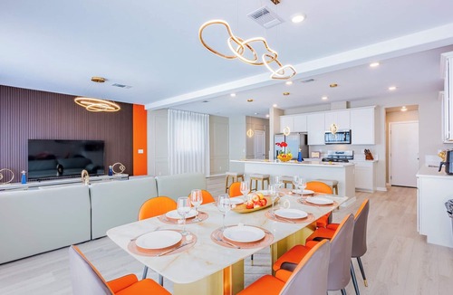 Enterprise Villa | Spacious 5-bedroom villa in vibrant Las Vegas with AC, WiFi