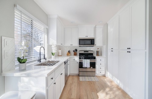 Sacramento House | Spacious 5 bedrooms 3 bath