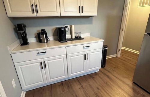 Westminster Apartment | Spacious 5 BR Stay in Westminster | Perfect for Groups & Longer Stays