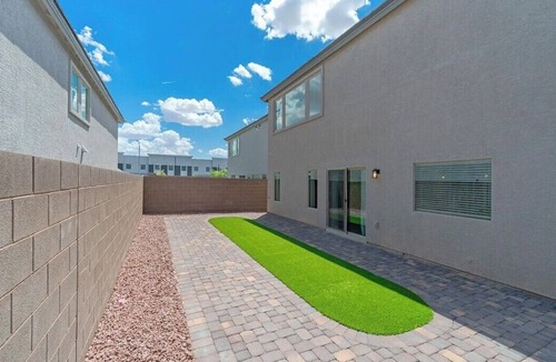 Enterprise House | Spacious 5B3B NEW home! 15 mins to Strip@ EV charger