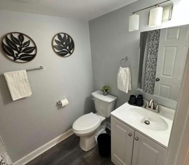 Berwyn House | Spacious 5BR 2BA Berwyn Home