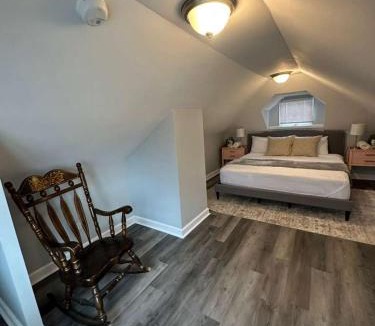 Berwyn House | Spacious 5BR 2BA Berwyn Home