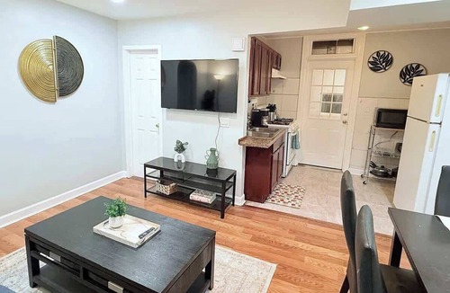 Berwyn House | Spacious 5BR 2BA Berwyn Home