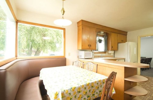 Oak Harbor House | Spacious 5BR 2BA Home - Fenced Yard, BBQ, Fire Pit