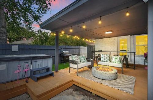 Duncanville House | Spacious 5BR 3BA Retreat with Pool & Hot Tub