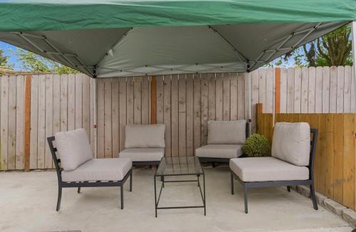 Burien House | Spacious 5BR Home Parking 10 min Airport