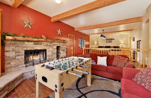 Evergreen Estates Cabin | Spacious 5BR Mountain Estate: 5-Car Parking, Pet-Friendly, Deck & Hot Tub