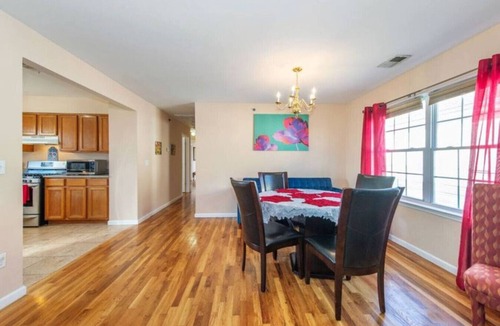 Ironbound District Apartment | ♥ Spacious 5BR Newark Retreat Near NYC, EWR & Free Parking