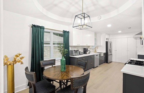 Far North Dallas House | Spacious 5BR Pool, Backyard Upscale Dallas Home