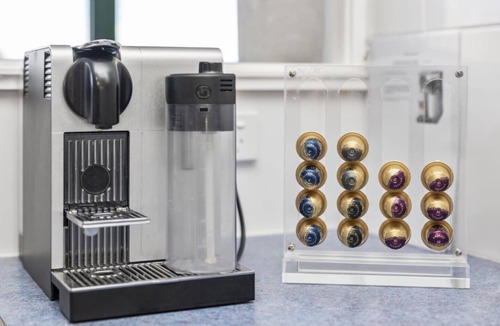 Kooringal Apartment | Spacious 5BR Retreat | Sleeps 10