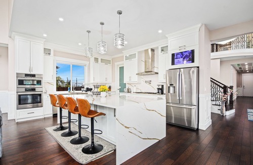 Highline House | Spacious 5BR Retreat New Seattle