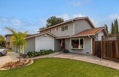 Rancho Santa Teresa House | Spacious 5BR San Jose Home w Parking & Backyard