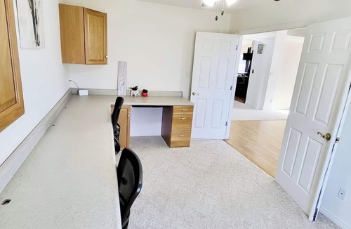 Moreland House | Spacious 5BR. Sleeps 16+ Retreat By Yellowstone