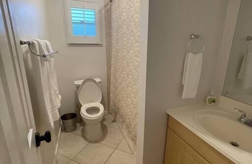 Greater Northdale House | Spacious 5BR Oasis with Pool & Hot Tub
