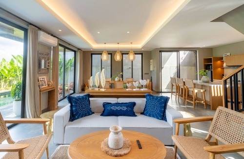 Pejeng Villa | Spacious, 5BR Villa with a Rice Field View in Ubud