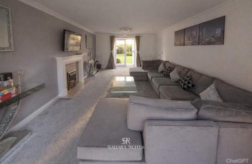 Heath House | Spacious 5BR Weekend Home - Cardiff & Newport - Garden & Parking