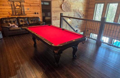 Hochatown House | Spacious 5BR with Pond - Hot Tub - Games - Sleeps 19