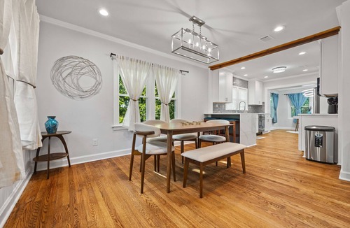 Church Street House | Spacious 5BR Yard Access Grant Park