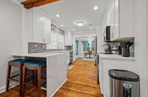 Church Street House | Spacious 5BR Yard Access Grant Park