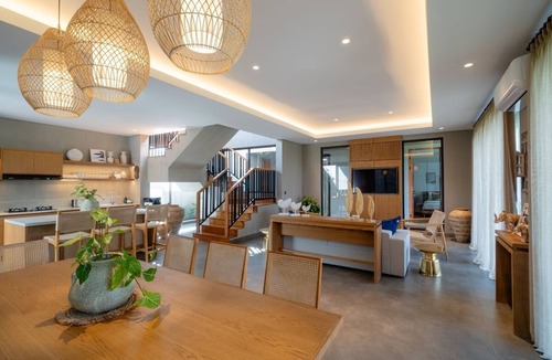 Pejeng Villa | Spacious, 5BRvilla with a Rice Field View in Ubud
