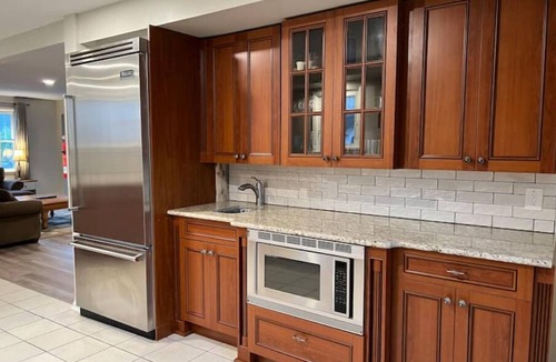 South End House | Spacious 6+ bdr 2 ba, walk to breweries & downtown