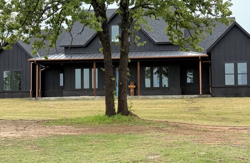 Longtown House | Spacious 6-bedroom 4.5 bath house in beautiful Lake Eufaula with all luxuries