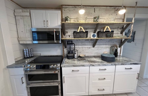 Sequim House | Spacious 6-bedroom Beach House