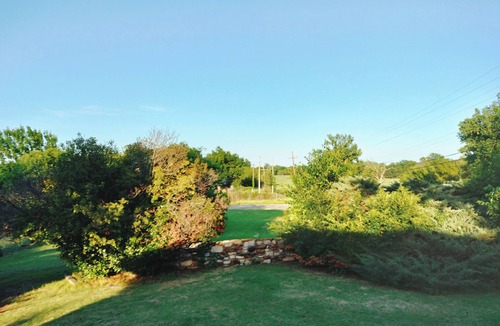 Lawton Villa | Spacious 6-bedroom Golf Villa with AC right by Lawton county club golf course
