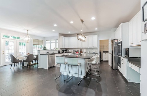 Dale City House | Spacious 6-bedroom Luxury house in a quiet area