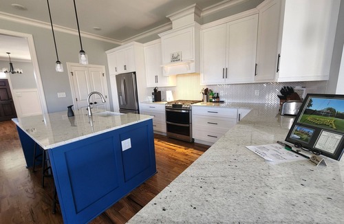 Evans House | Spacious 6 bedroom on golf course (Masters Rental)