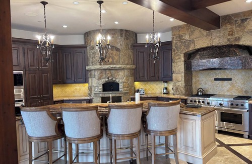 Park City House | Spacious 6-bedroom ski-in/out estate in The Colony in Park City with gym & pool