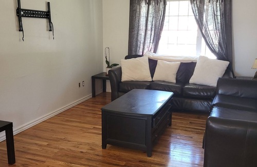 Laramie House | Spacious 6-bedroom Tree Area Getaway