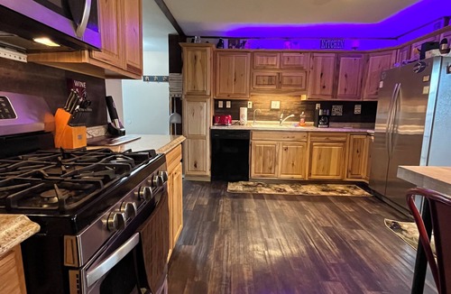 Canandaigua House | Spacious 6-bedroom house in awesome Canandaigua with WiFi, AC