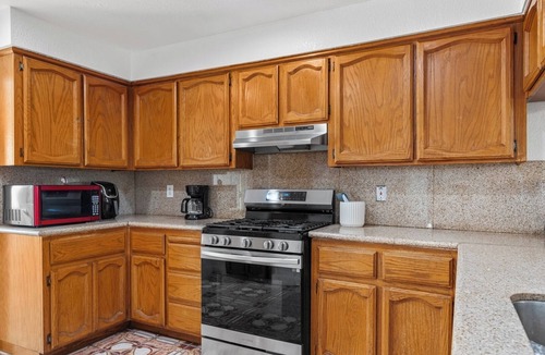 Arden-Arcade House | Spacious 6 BR Patio + Deck Sleeps 13