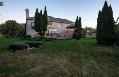 Bartlett House | Spacious 6 BR Villa, Birthday, Events, Sleeps 20