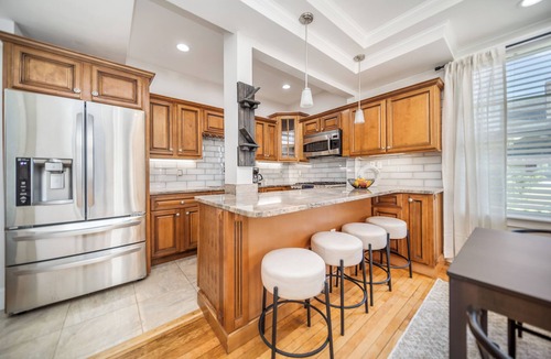 Upham's Corner House | Spacious 6BR 2unit near Downtown