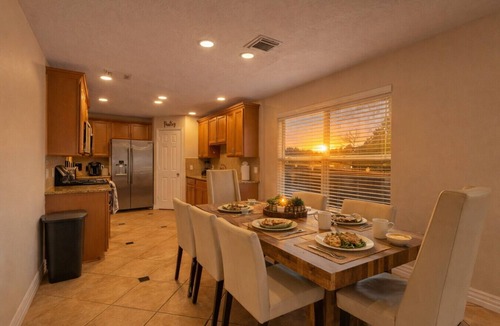 Spring House | Spacious 6BR Family Home | Quiet & Convenient