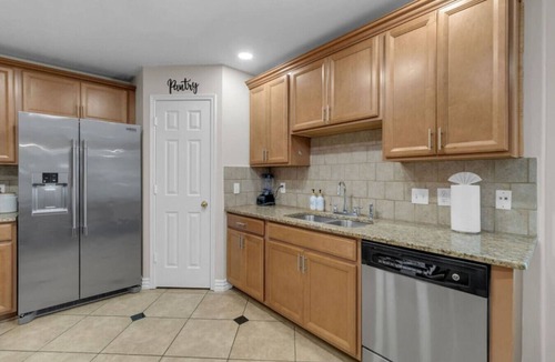 Spring House | Spacious 6BR Family Home | Quiet & Convenient