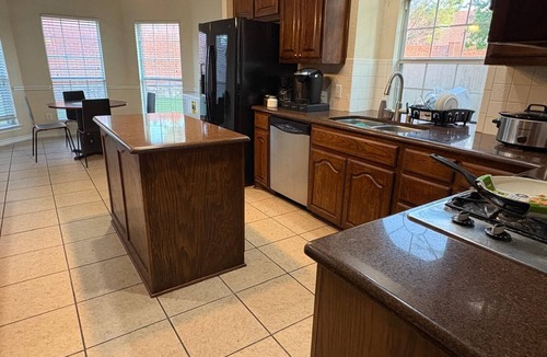 Little Elm House | Spacious 6BR Home Sleeps 12 with Game Room near PGA Frisco and Universal Kids