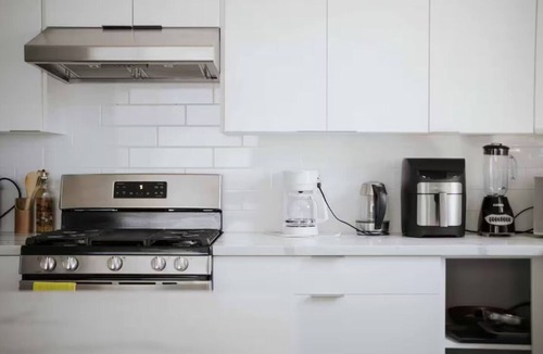 Midway City House | Spacious 6BR Near Disney w/Parking & Play Area