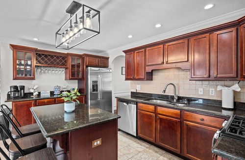 Bloomingburg House | Spacious 6BR Villa - Serene Scenic Mountain Escapenn