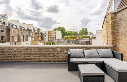 Paddington House | Spacious 7 Bed Marvelous Mansion with Rooftop Terrace & AC
