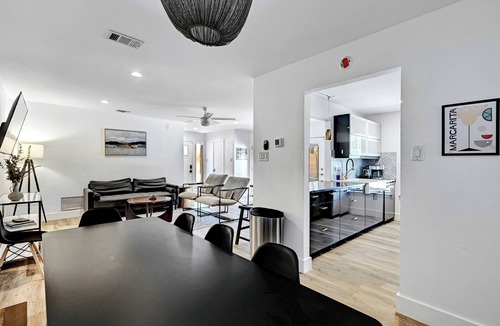 Austin House | Spacious 7-Bedroom Compound w 2 Large POOLS, Fire-pit, Grill & fully-fenced yard
