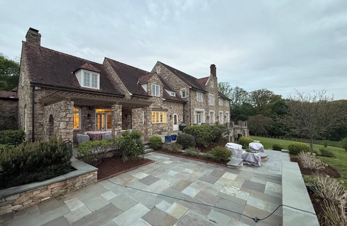 Radnor House | Spacious 7-bedroom estate on 10+ acres in lovely Villanova with pool and jacuzzi